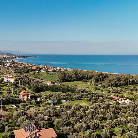 Chiara - Intera Unita Con Piscina, E Vista Panoramica Acquedolci